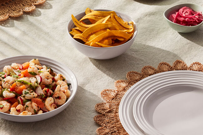 Le Creuset Stoneware Vancouver Pasta Bowl 22cm WhiteWhite image number 5